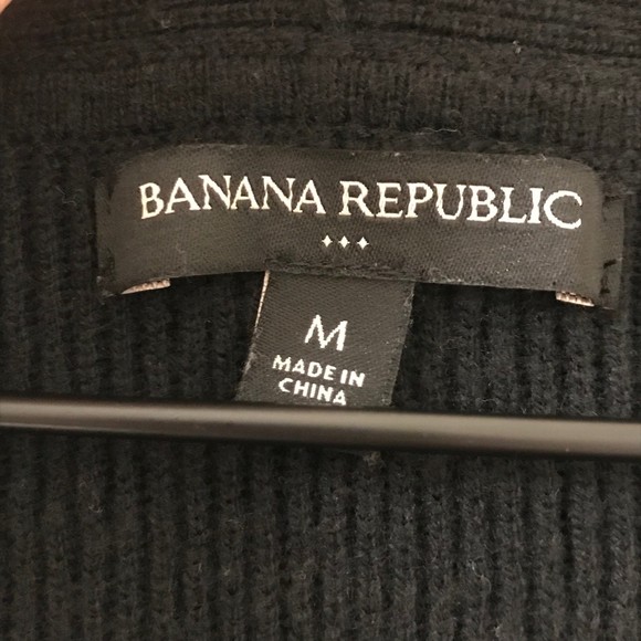 Banana Republic Factory Black Wool Blend V-neck Sweater - Medium - Picture 3 of 4